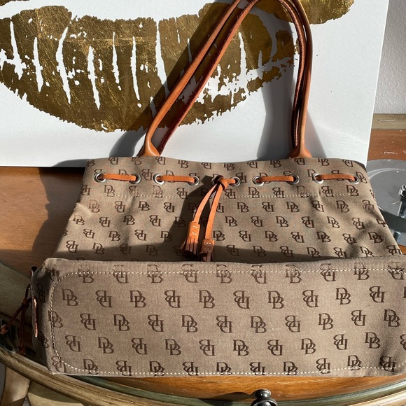 Dooney & Bourke Classic Tote Handbag - Picture 5 of 16